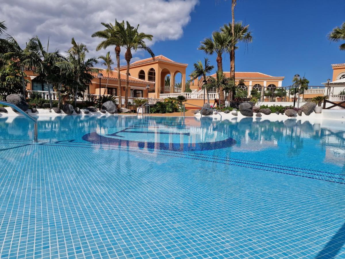 Exclusive Penthouse Playa Las Vistas 4 Close To The Sea And Beach, Aircondition For A Fee, Wifi, Terrace, Heated Pool Playa de las Américas Exterior foto